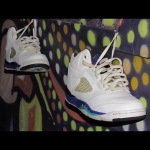 Air Jordan 5 “Grapes”